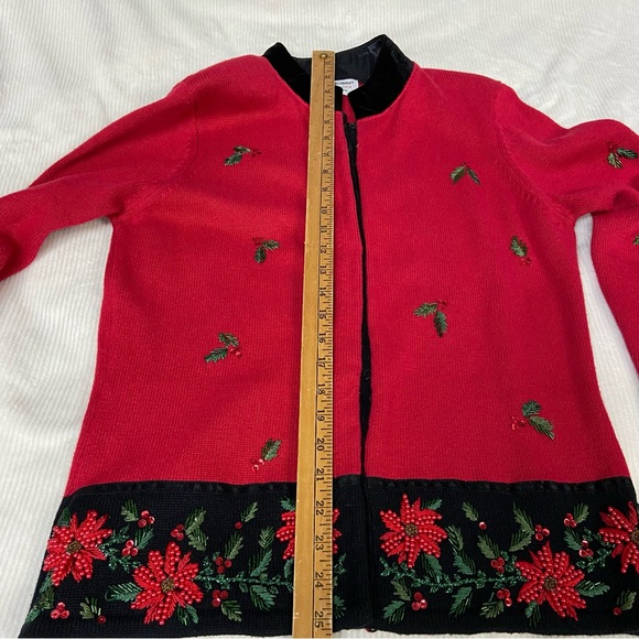 Heirloom Collectibles Christmas Sweater - Picture 9 of 10